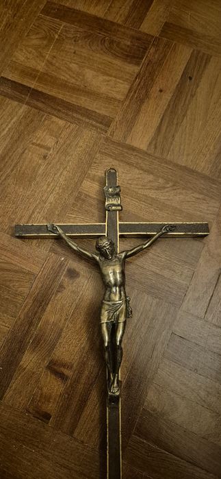 Crucifixo com suporte para a parede de Jesus Cristo