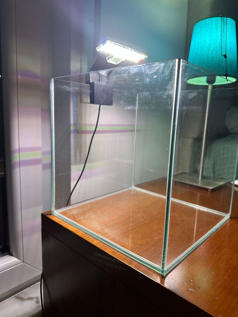 Aquário cubo 25cm