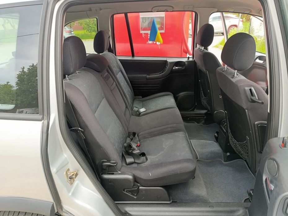 Авто Opel Zafira A