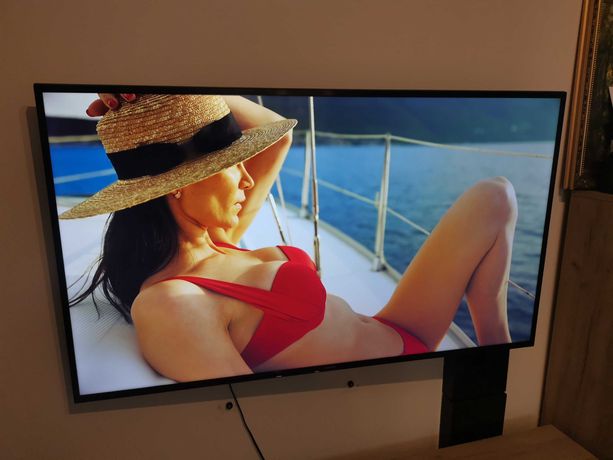 Sprzedam telewizor Smart TV Samsung 55 cali 4K UltraHD