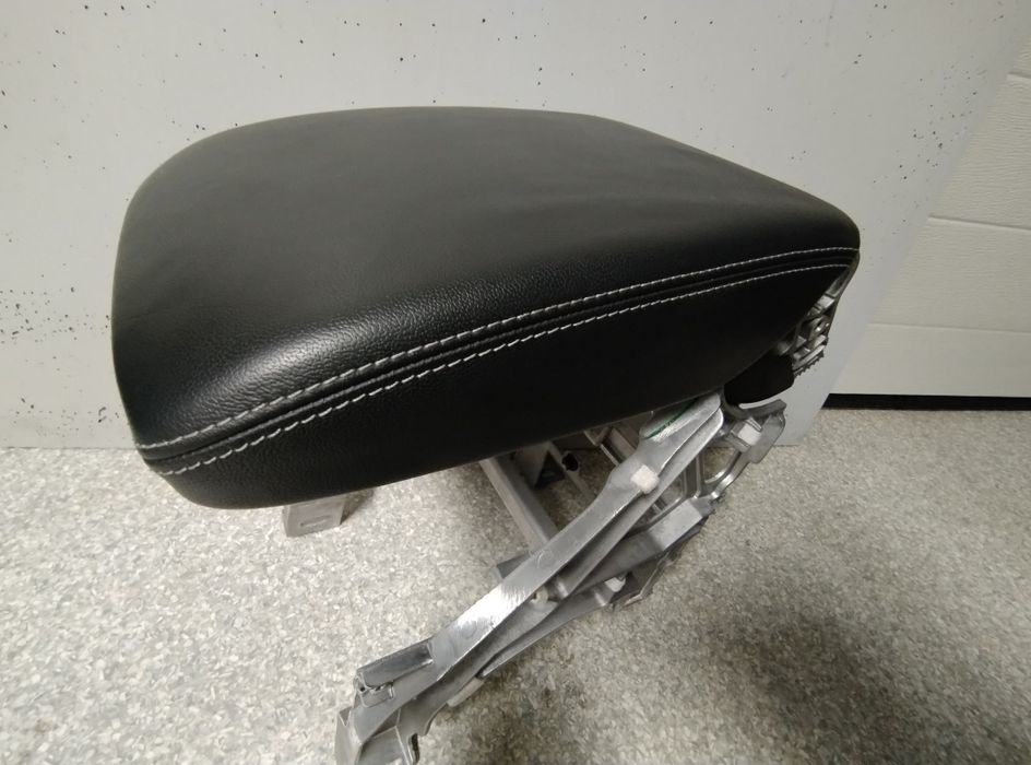 Podłokietnik Audi Q5 FY SUV 80A864283A