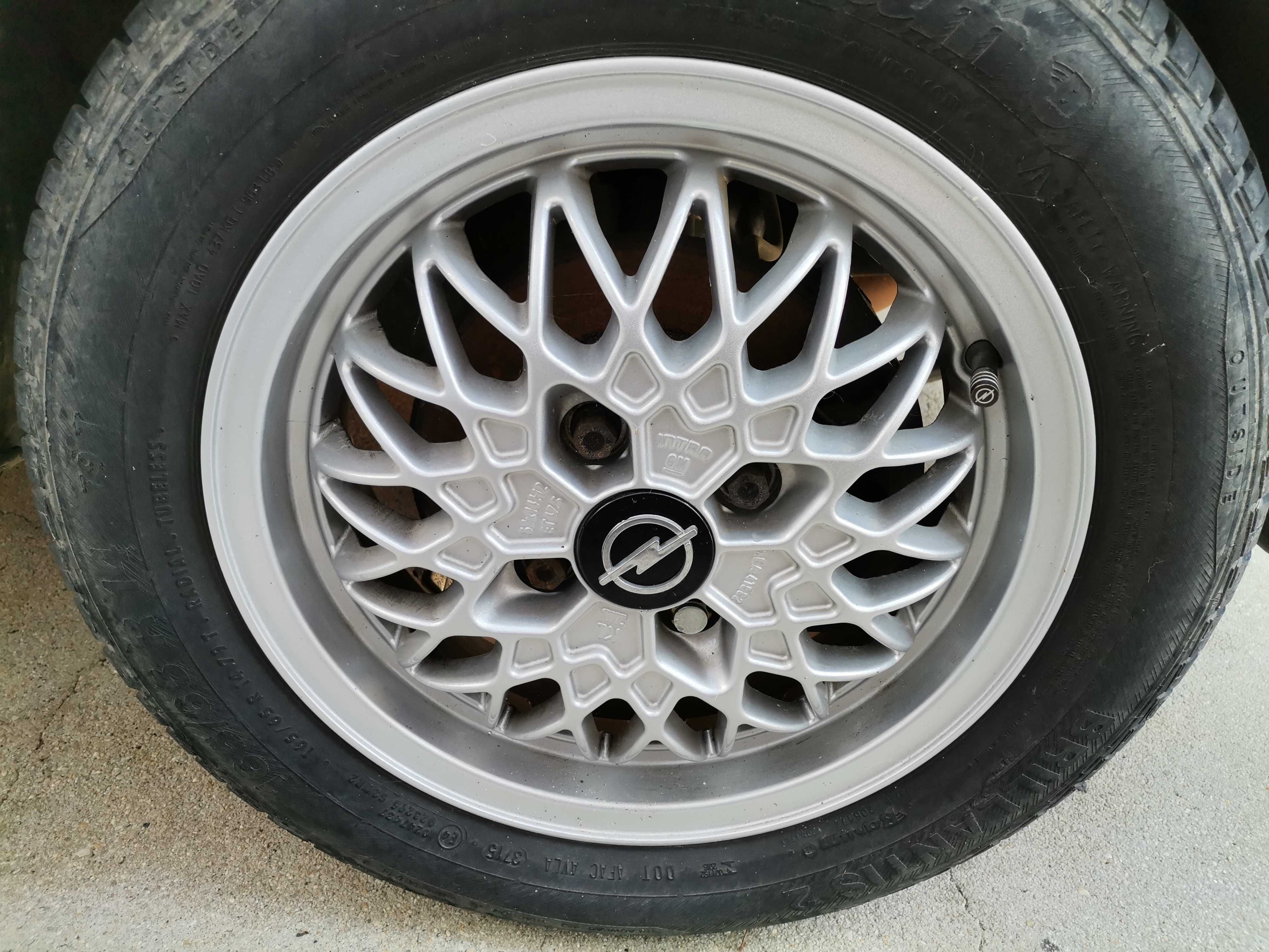 Jantes 14 4x100 GM (Opel Corsa) + Farol dianteiro direito