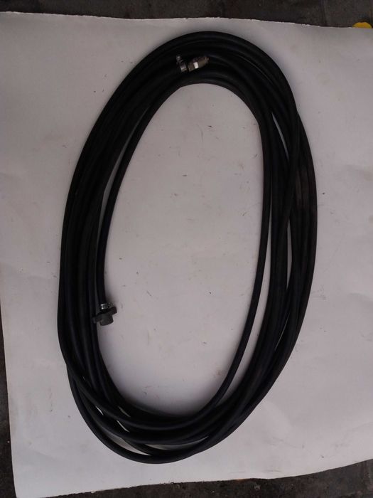 Шланг подкачки колес грузового авто.