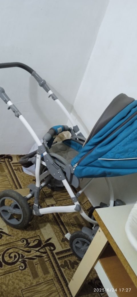 Продам каляску 2 в 1 в хорошому стані
