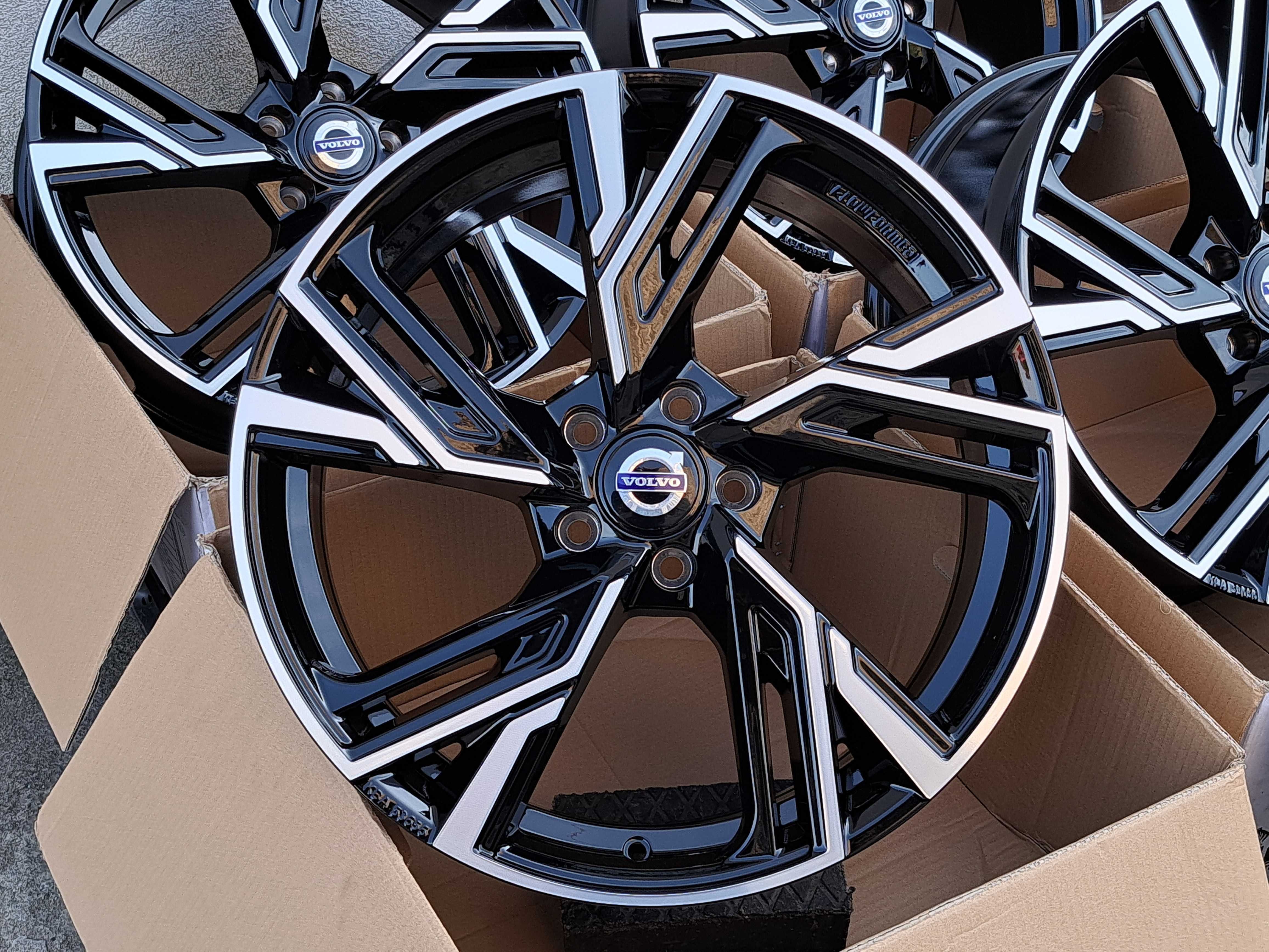 Alufelgi VOLVO 19' 5x108 S40 S60 V60 V70 V90 XC40 XC60 XC90 XC70 RS5