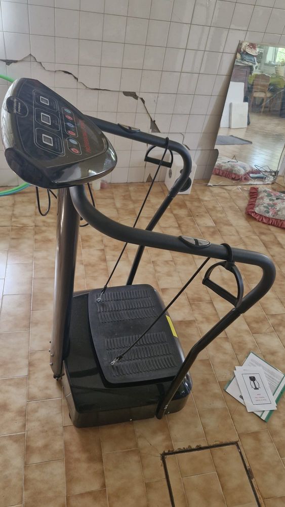 Power Plate Professional 2000W, Byeast International