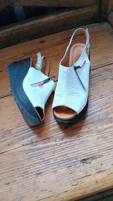 Босоніжки жіночі, шкіра, нові 36р