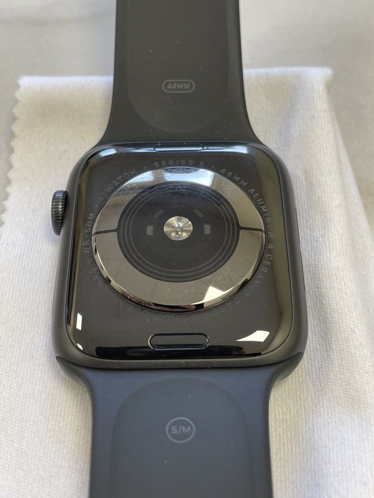 Apple Watch Series 5 44mm