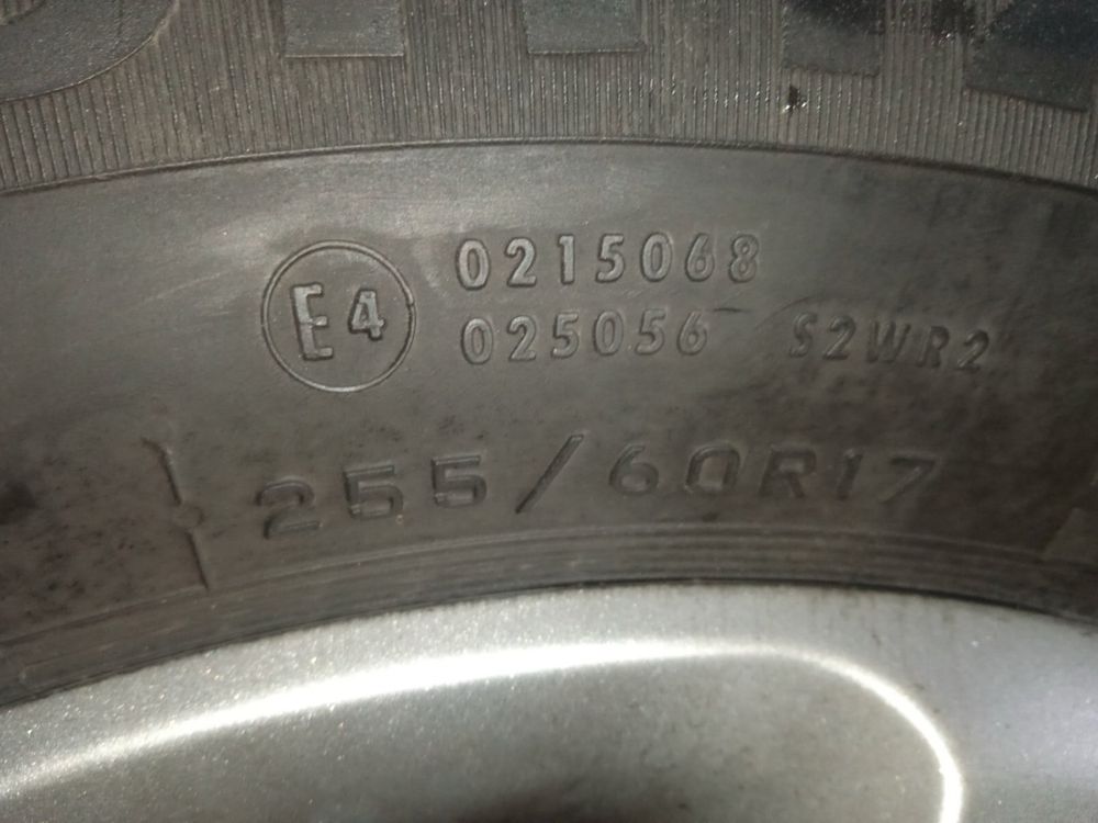 Диски з гумою на Volkswagen Touareg