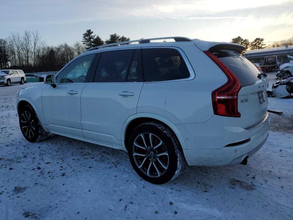 Volvo XC90    2018