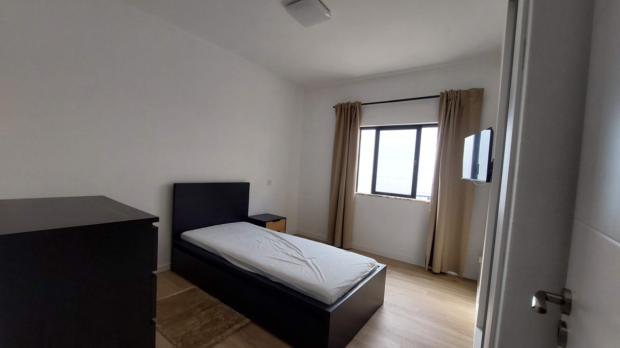 Aluguer quarto anual em Portimão | Apenas para raparigas/senhoras