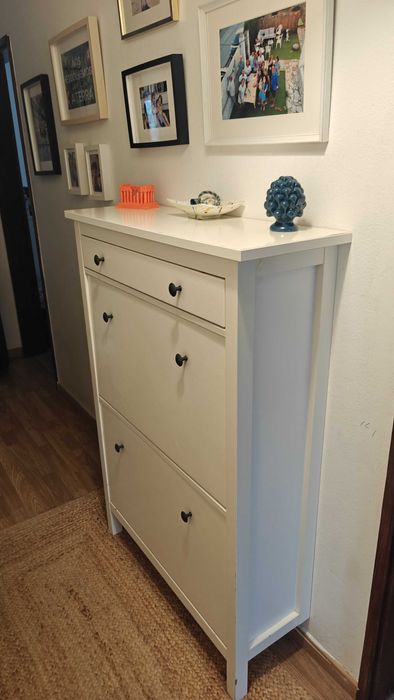 Sapateira IKEA ótima arrumação