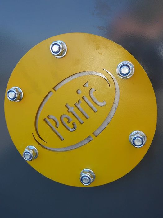 Mieszalnik do betonu HARDOX, łyżka z mieszalnikiem do betonu. Petric