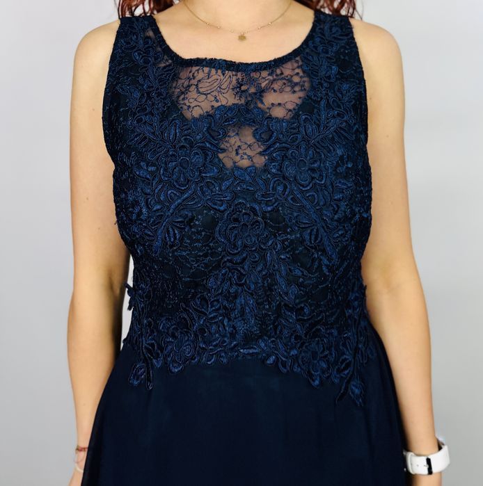 Granatowa sukienka z koronkową górą L 40 Floyd