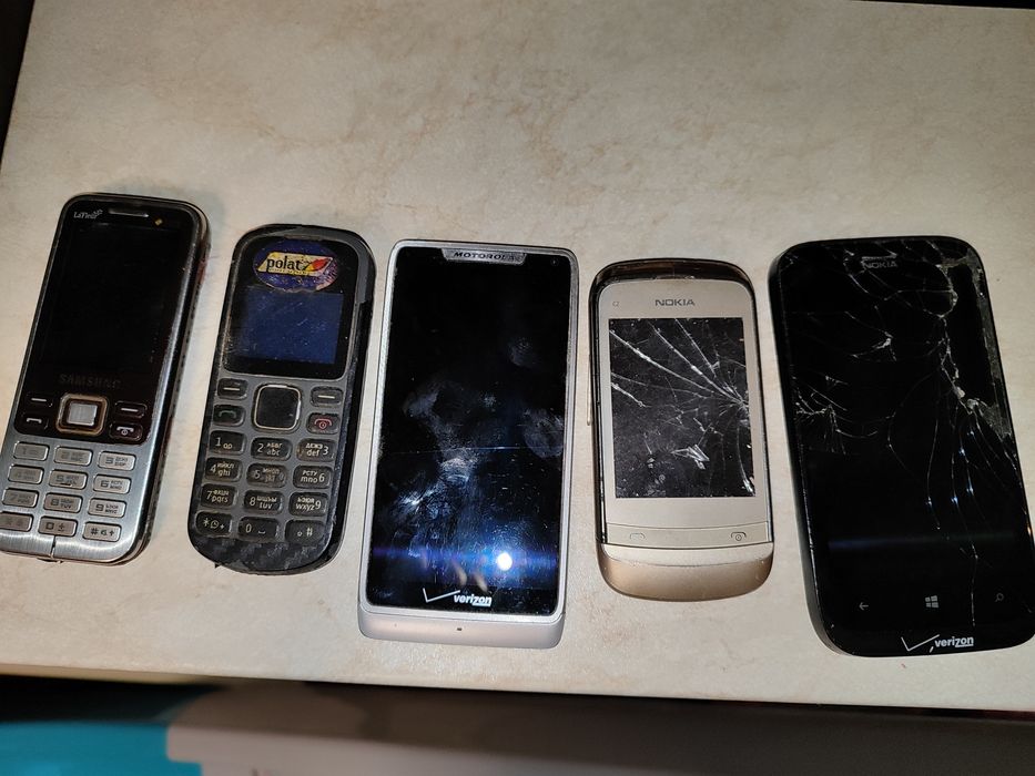 Лот Мобільні телефони старі на запчастини неробочі ретро