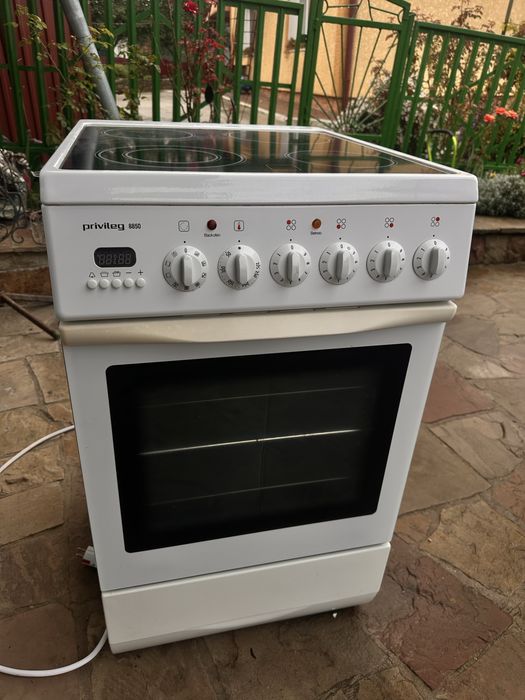 Електрична плита німецький бренд 50 см