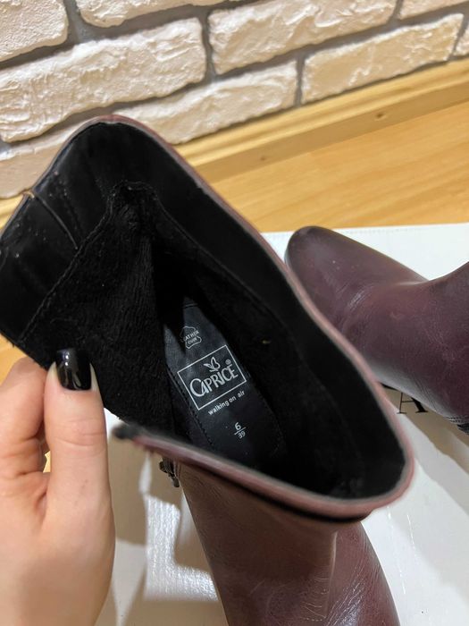 Жіночі ботильйони caprice