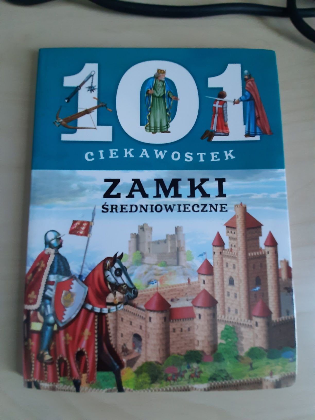101 ciekawostek Zamki Średniowieczne (BSZLGR)