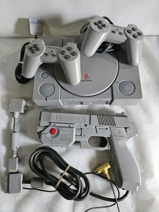 Ps1 com dois comandos e pistola