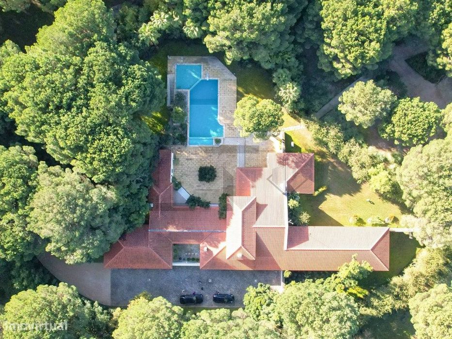 Moradia / Quinta de Luxo com 726 m2 e 3,4Ha de Terreno, com Piscina...