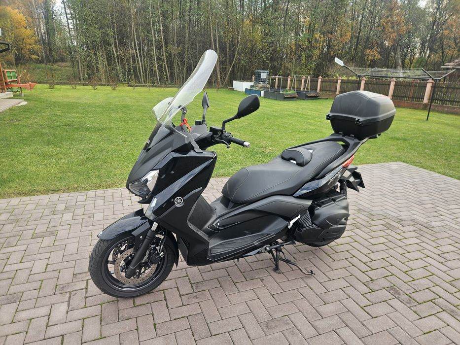 Yamaha X Max 400