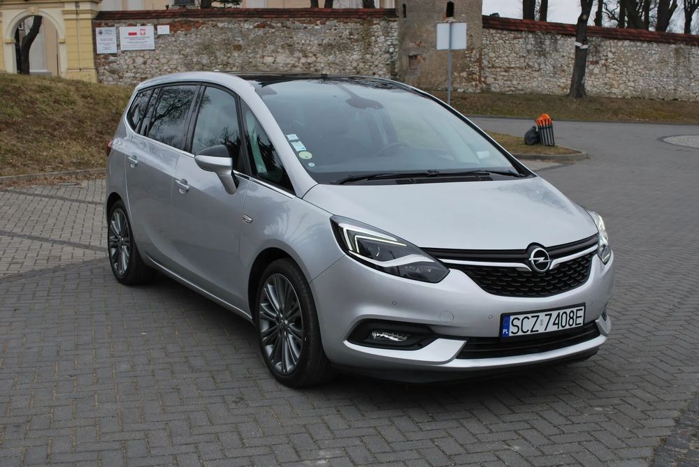 Opel Zafira 1.6cdti Elite Panorama LED Alu 19" Kamera Nowy rozrząd + CarVertical