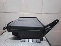 Głośnik subwoofer bagażnika Skoda Octavia III kombi VRS 2017 rok nr 5E0035412