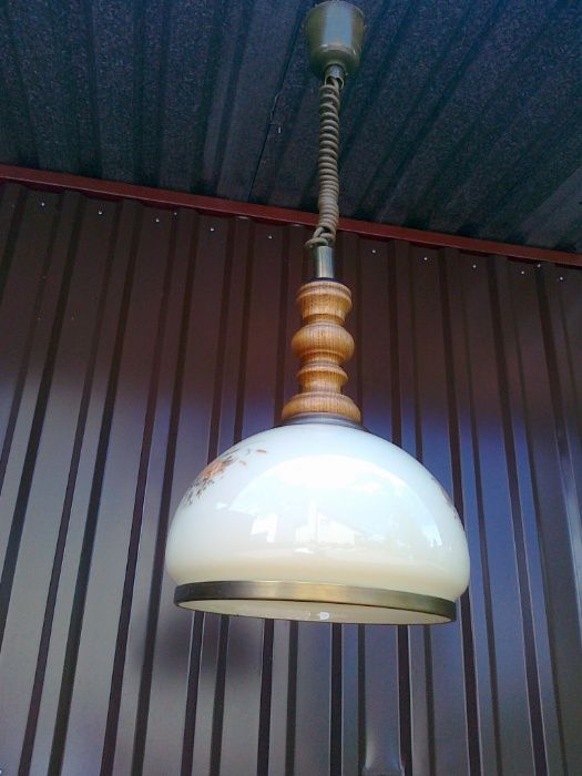 lampa podłogowa ciekawa prezent wino kielich oświetlenie lampka