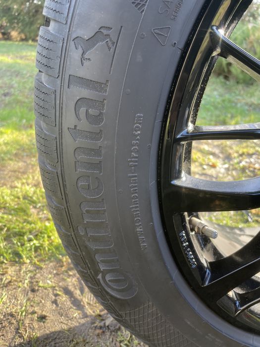 Felgi aluminiowe z oponami zimowymi 235/55R19,255/50R19 mercedes GLC