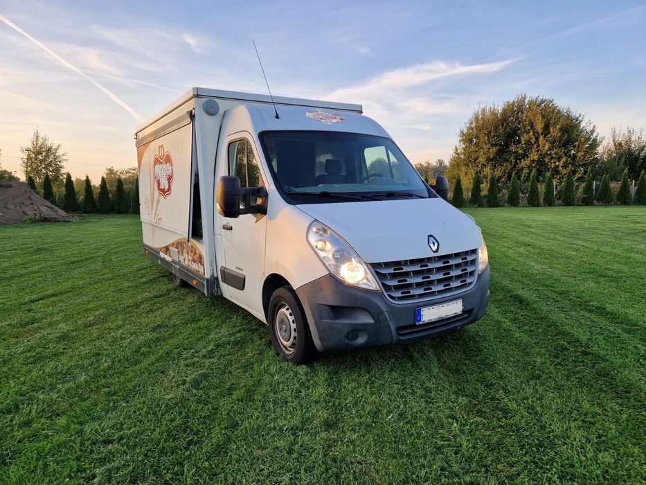 Renault Master  Renault Master  food truck, autosklep piekarnia 55.000 zł