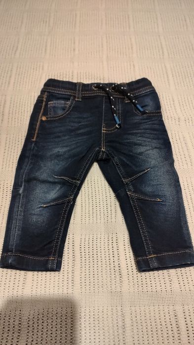 Spodnie jeans rozmiar 68
