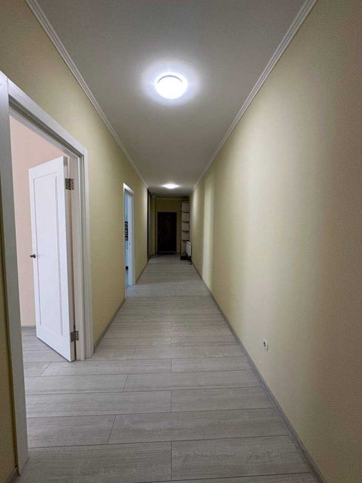 Продаж 2-кімнатної квартири в новому будинку в центрі міста