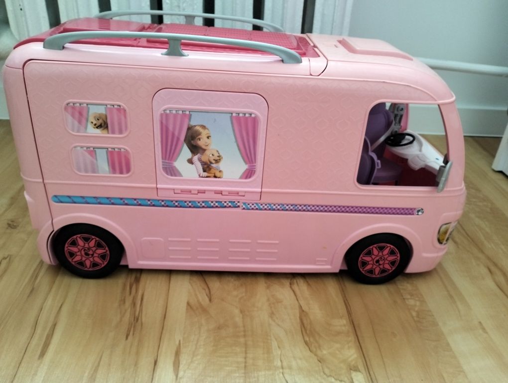 Kamper dla lalki Barbie