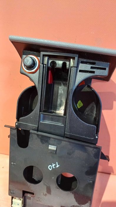 Підстаканник попільниця прикурювач Volkswagen T5 2003-2015