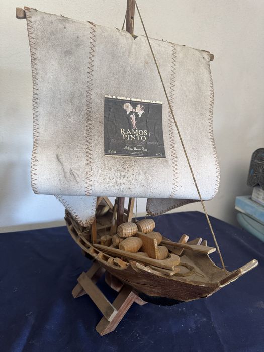 Barco Antigo (Ver fotografias)