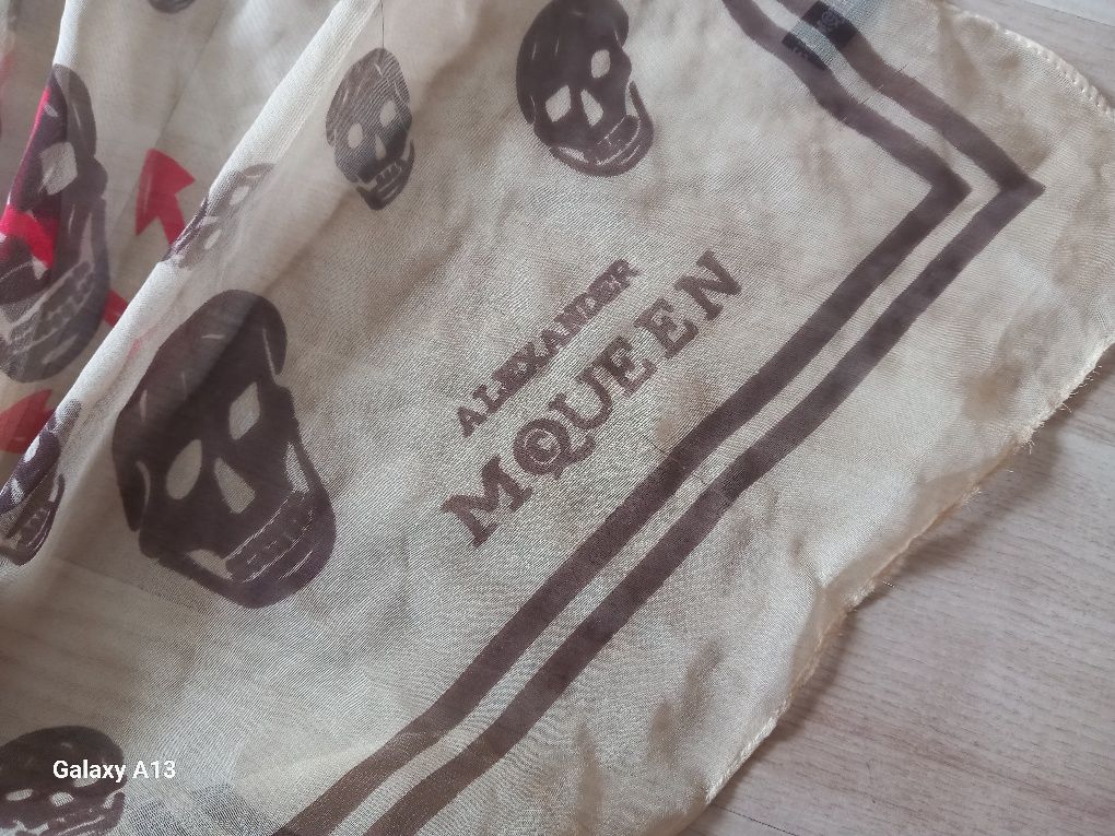 Alexander McQueen jedwabna chusta oryginalna