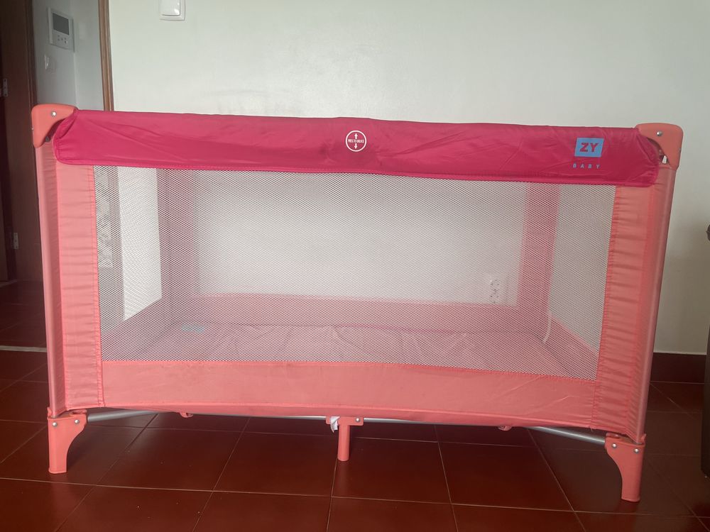 Cama berço de bebé