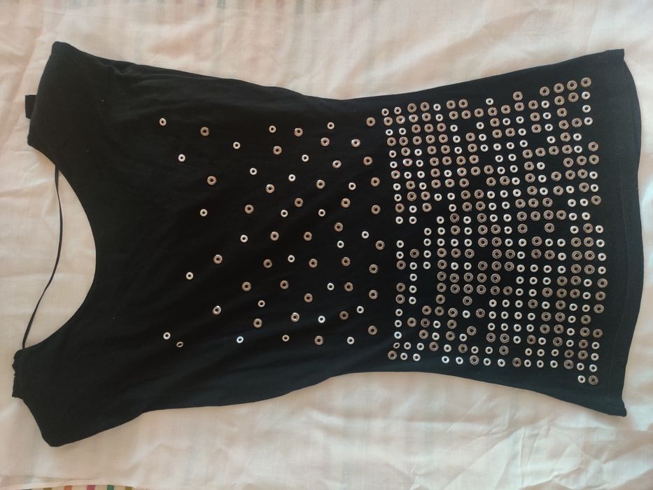 Bluzka czarna z metalowymi kołkami, dzienna / wieczorowa