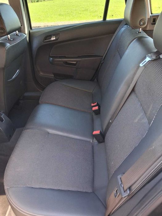 Opel Astra Caravan 1.7 CDTI 110CV Cosmo EcoFlex