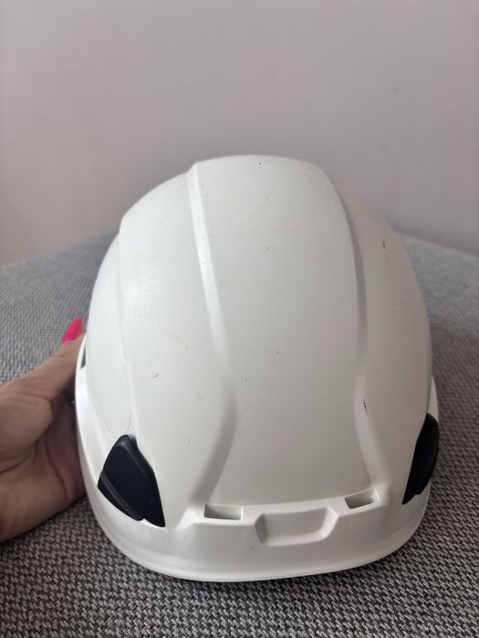 Kask roboczy używany