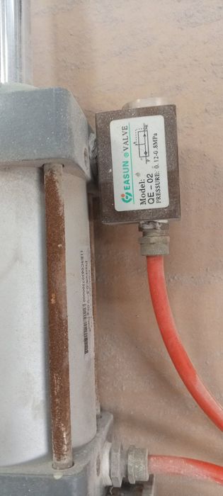 пневмоциліндр пневматичний циліндр пневмопривод EASUN 63*75