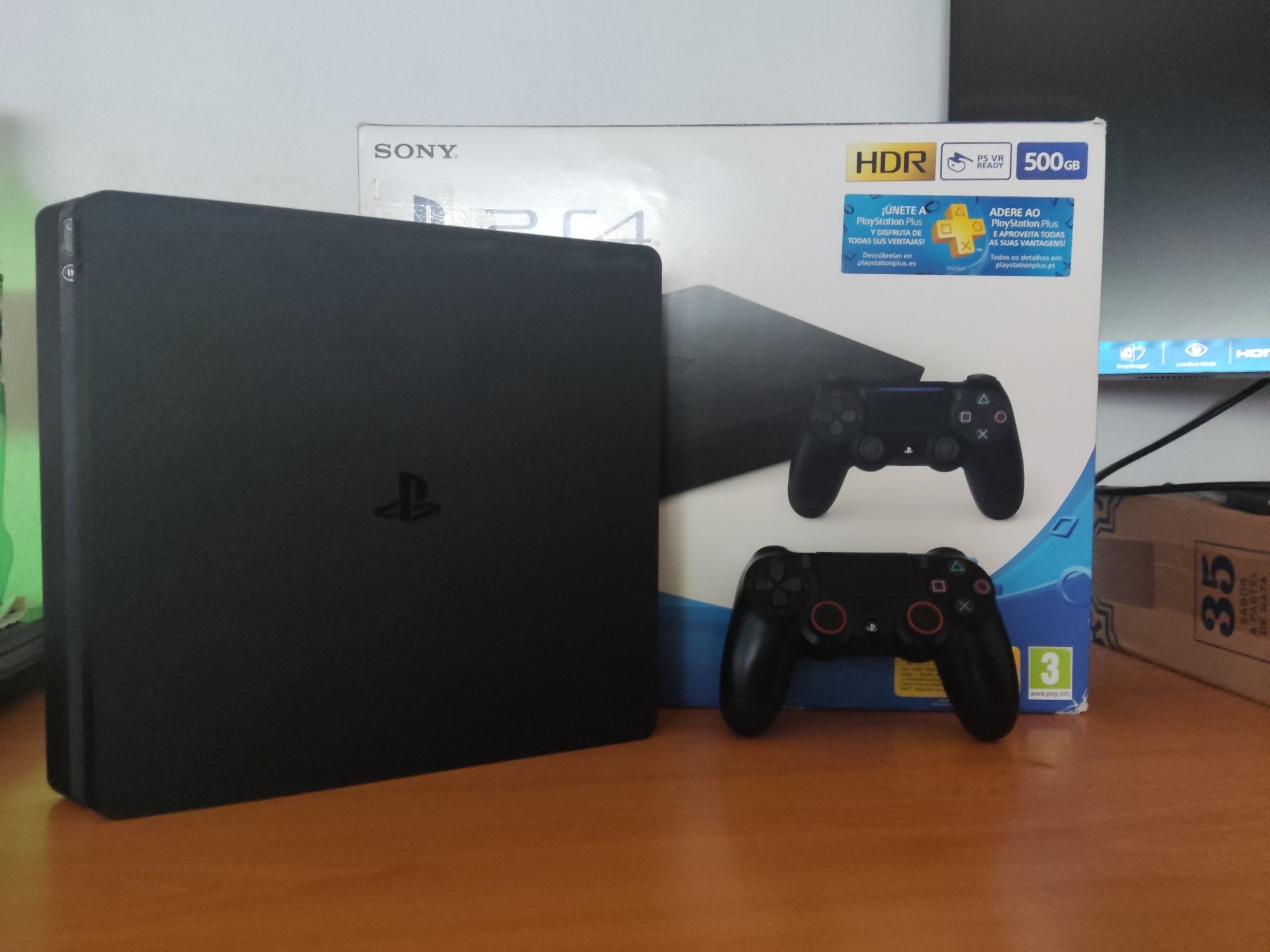 Vendo PS4 Slim FW 9.03 - Aceita desbloqueio