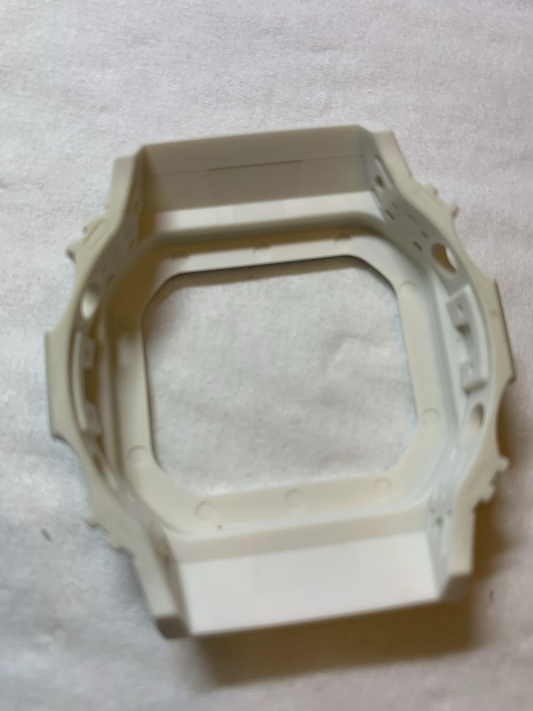 G Shock GW M 5610 Biały Bezel