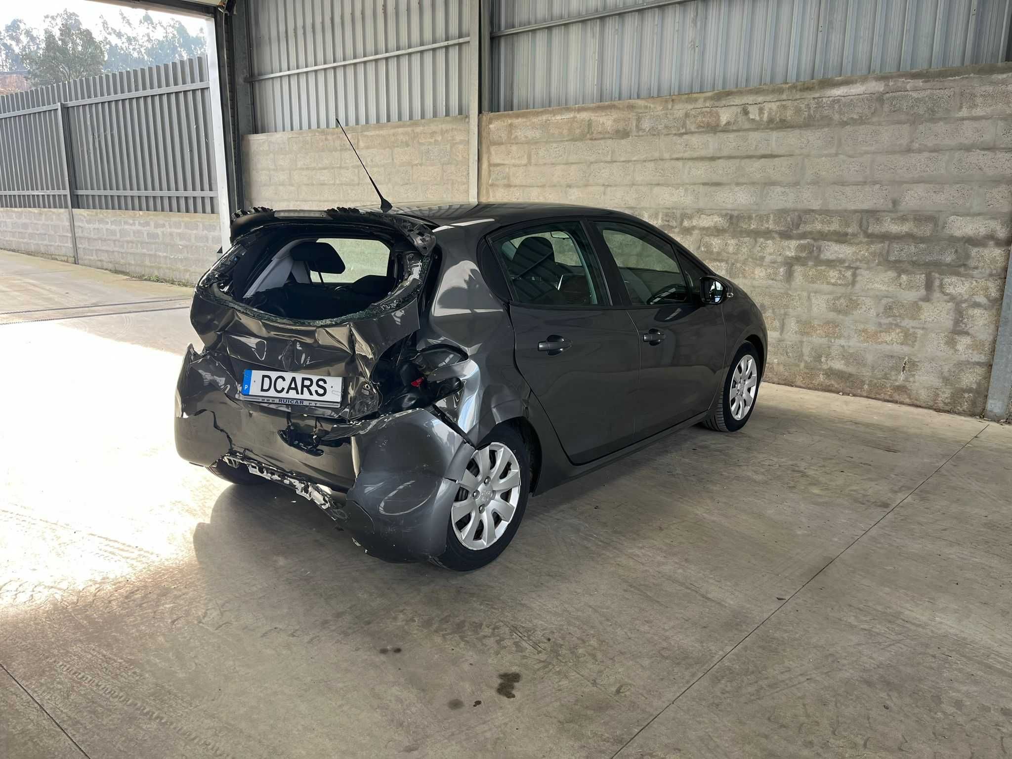 Peugeot 208 1.6 hdi (92 cv)