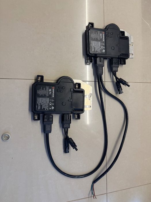 2 Enphase IQ7+ Microinverters64169635556737124