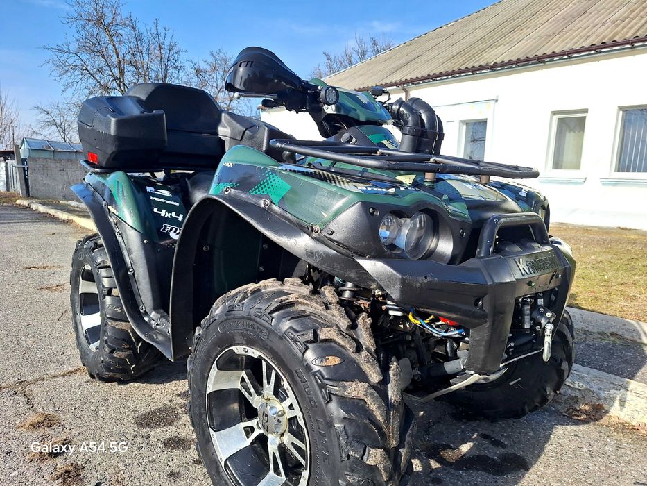 Продам квадроцикл Kavasaki 750