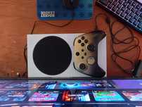 Xbox Series S - Como Nova