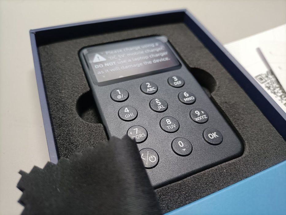 SafePal x1 Крипто-гаманець Сейф пал х1