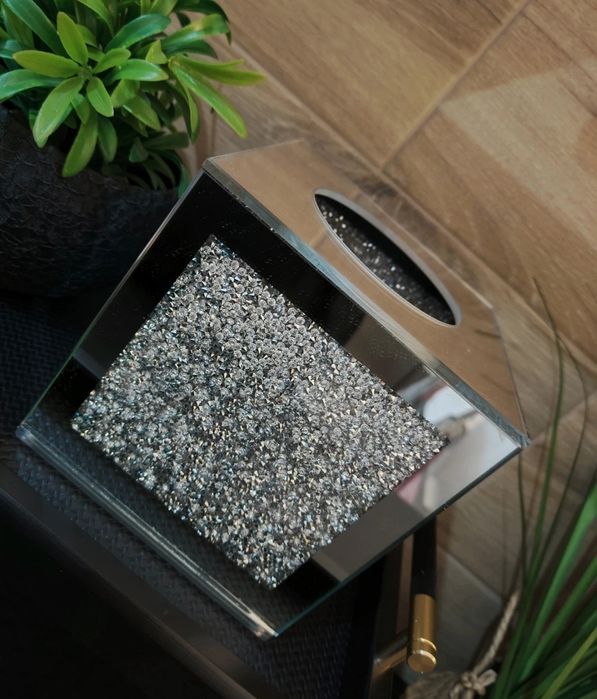 Chustecznik kwadratowy lustrzany z kryształkami Glamour