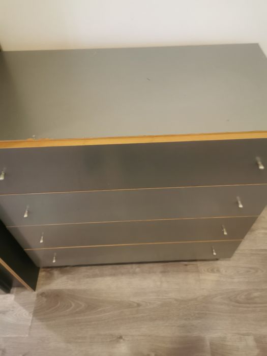 Móvel 4 gavetas cinza